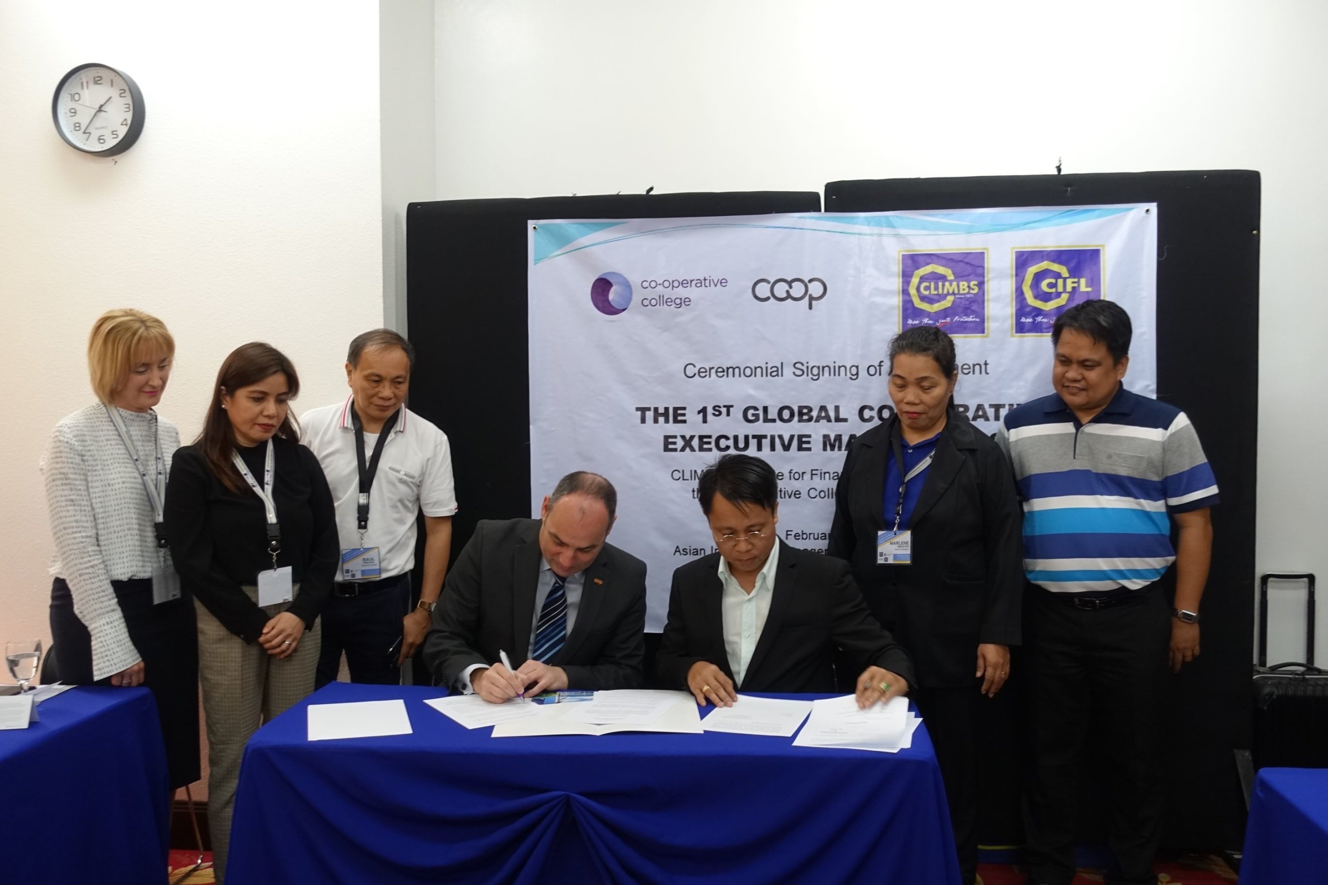 Philippines signed agreement with Co-operative College 
